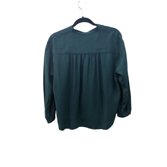Levi’s Women's Size Extra Small (ES) Button Shirt Green with Black Moon Shapes - Picture 2 of 6